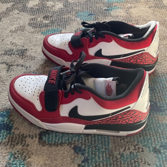 Nike Air Jordan Legacy 312 Low - White/Black-Gym Red (Size 9 Mens) - Picture 8 of 12